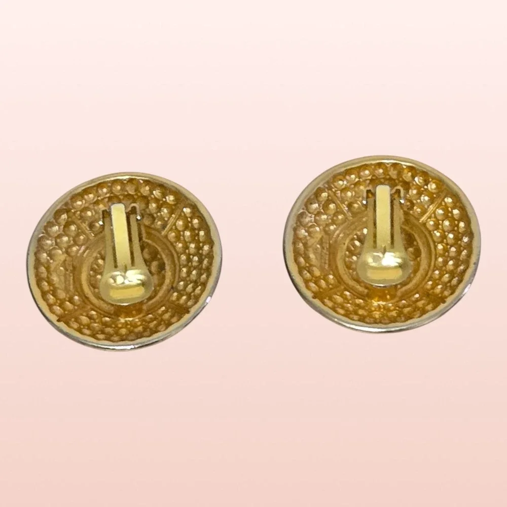 Vtg Ben-Amun Gold Tone Domed Clip On Earrings 1.5